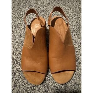 Gentle Souls Sandals Womens 7 Charlene Leather Hooded Slingback Heels Cognac